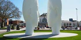 Fontein Love – Stationsplein Leeuwarden