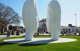 Feintein Love - Stationsplein Leeuwarden