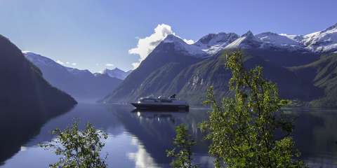 hjorundfjord-in-noorwegen-anbo-pcob