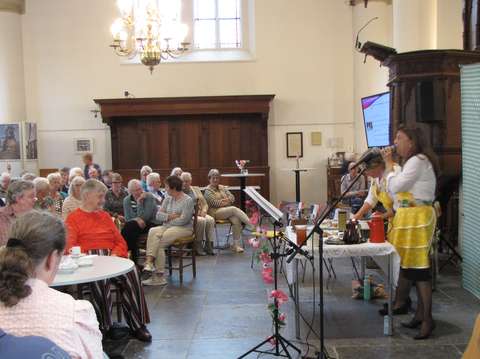 16 Slotfeest KBO 17-9-26; Koffiemeisjes en zaal 2