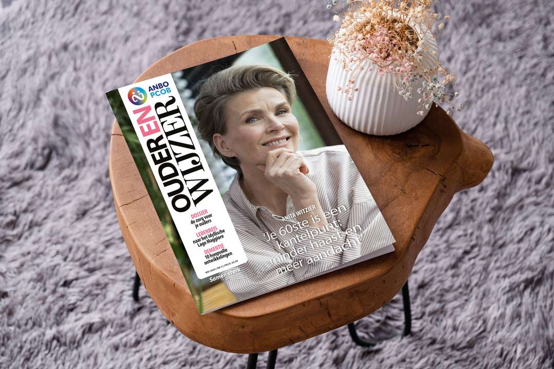 Magazine OuderENwijzer april 2026 met Anita Witzier