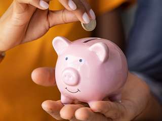 anbo-pcob-bespaartips-dossier-besparen-marieke-henselmans