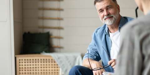 anbo-pcob-meneer-in-gesprek-bril-4800-3200