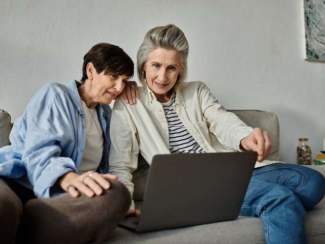 anbo-pcob-2dames-laptop-4800-3200