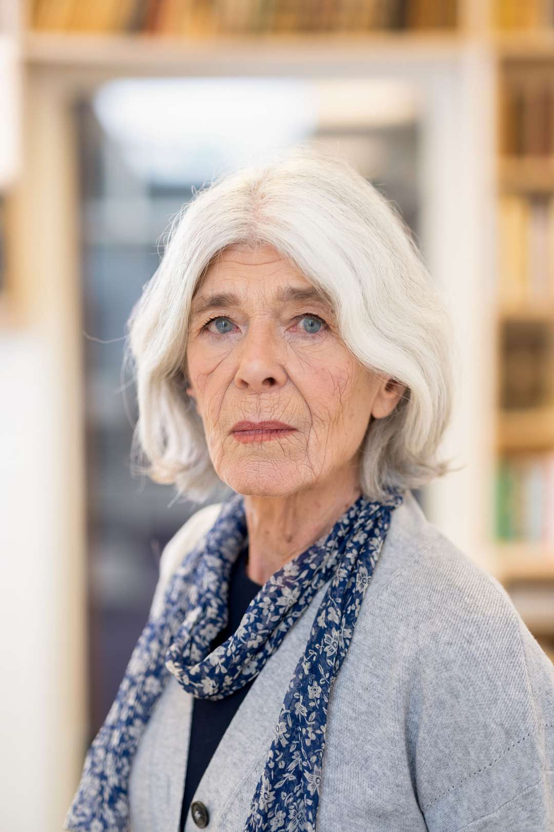 Anna enquist staande afbeelding van cover ANBO-PCOB