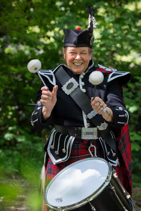 Lucia afbeelding staand interview verjaardagskalender ANBO-PCOB