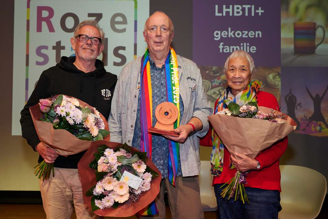 Onderscheiding voor Roze50+ ambassadeur en de Gekozen Familie het Hogeland