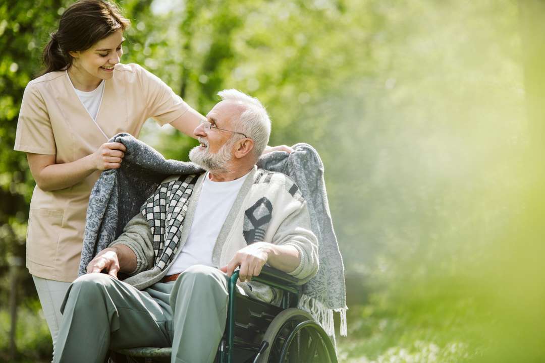 Meneer in een rolstoel | ANBO-PCOB