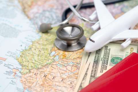 Buitenland reizen vergoeding zorgkosten | ANBO-PCOB