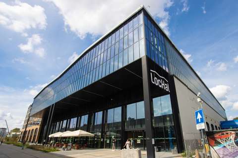 LocHal FirstFloor Tilburg | Krachtig ouder worden