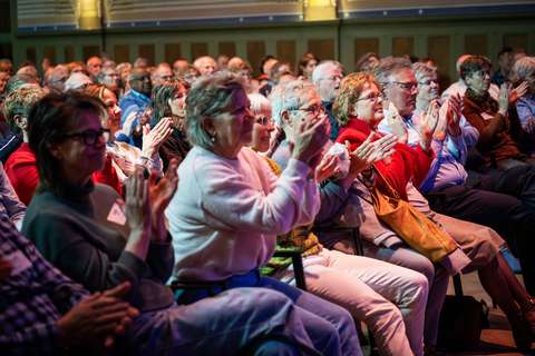 Applaus van publiek | Krachtig ouder worden