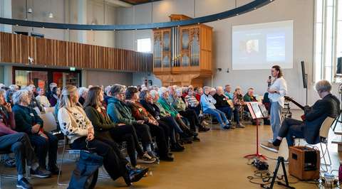 Annemarie presenteert over voorzorgcirkels | Krachtig ouder worden