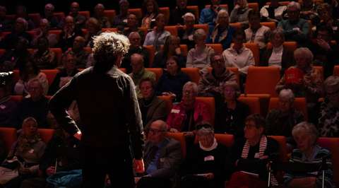 Pieter voor het publiek | Krachtig ouder worden