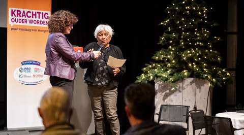 Erica Daams op podium bij Marlies Claassen | Krachtig ouder worden