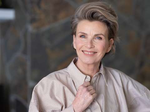 ouderenwijzer-anita-witzier-afbeelding-02-4800-3200