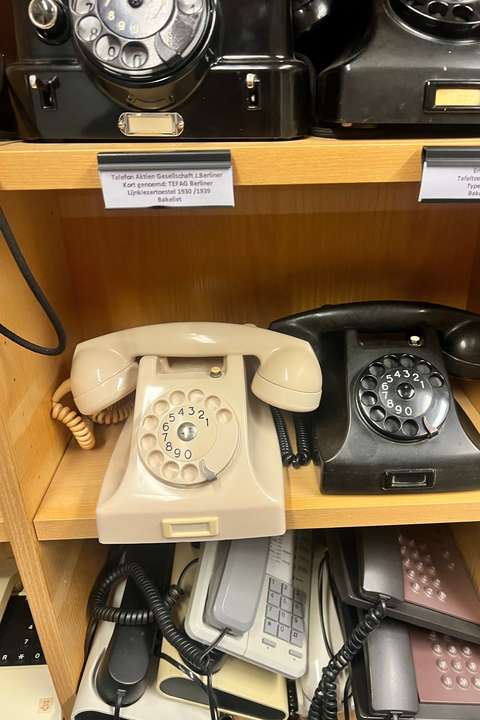 Nostalgie oude telefoons | OuderENwijzer