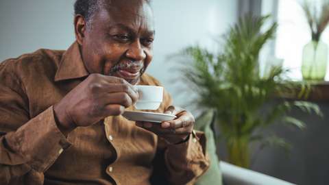 Koffie drinken - meneer - genieten | OuderENwijzer