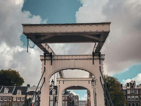 pexels-vinixhc-34063379